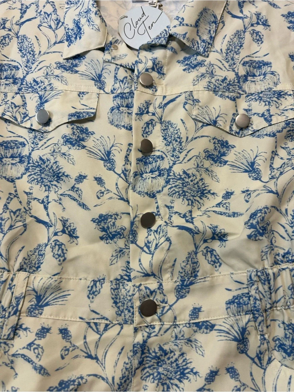 Cloud Ten NWT Blue Floral Toile Utility Romper Size Small  Coastal Resort
